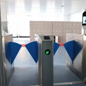車牌識別道閘系統(tǒng)  人臉識別門禁系統(tǒng)  自動收費欄桿機   員工實名制門禁通道閘  瀘州批發(fā)安裝門禁道閘