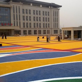 鄭州市 透水性混凝土彩色路面 車行彩色透水混凝土路 生態(tài)透水混凝土 生產(chǎn)商現(xiàn)貨供應